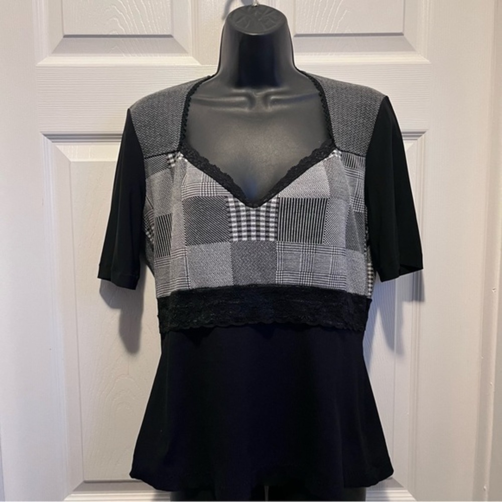 Vintage Top Shirt Black houndstooth geometric print Large Women v-neck goth dark